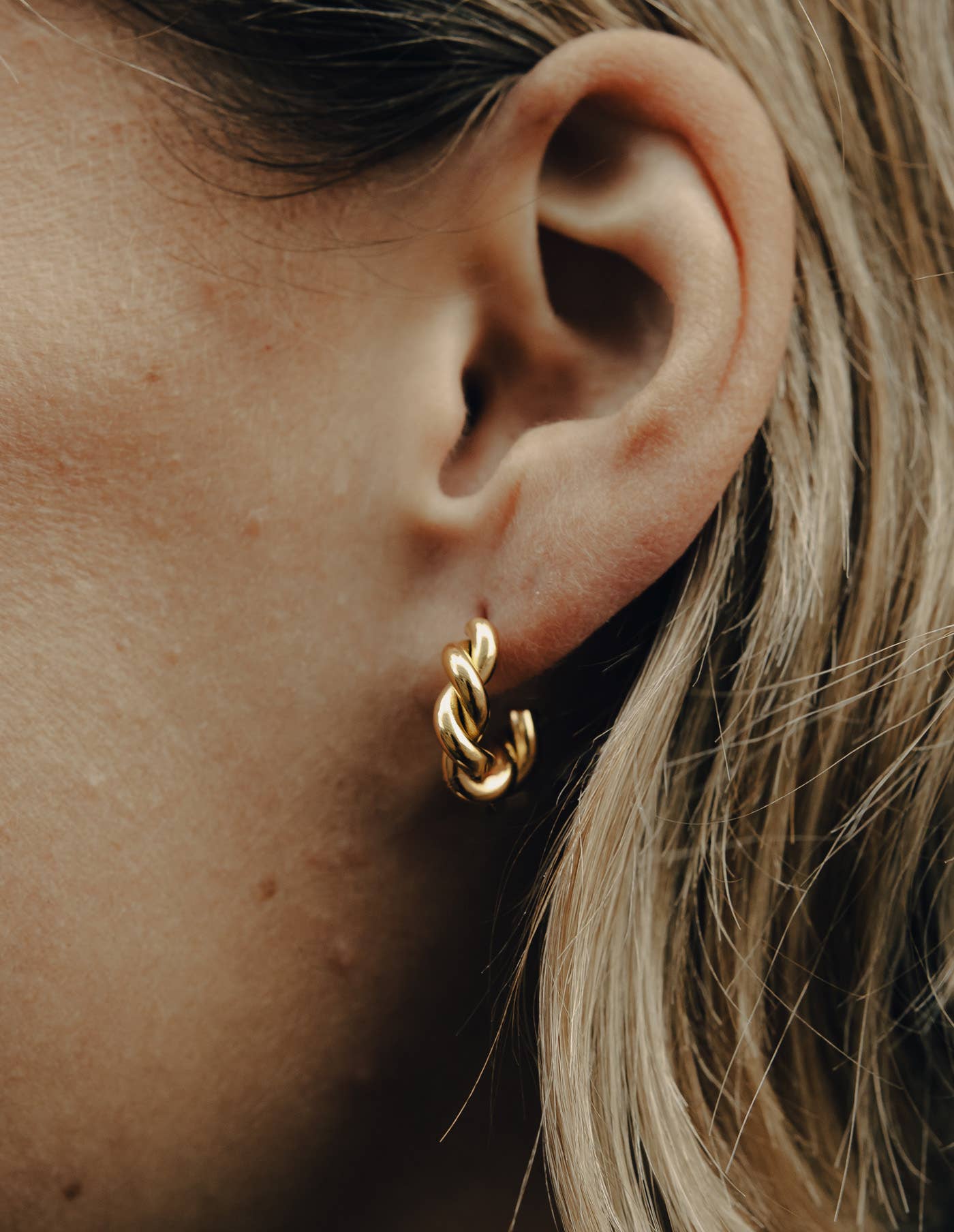 Gold Ridge Twist Hoop Earrings