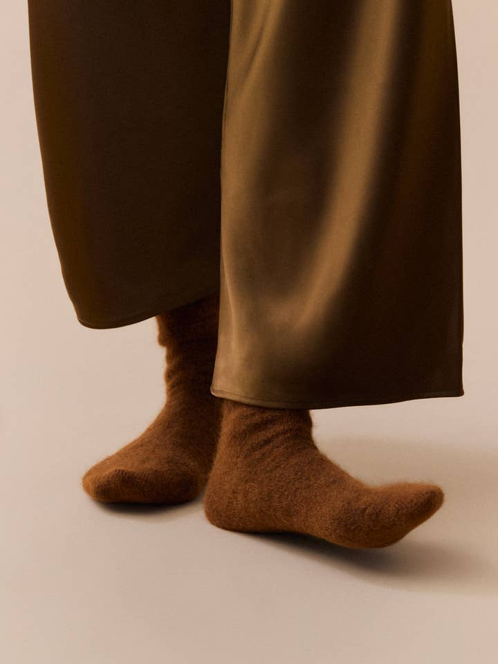 Ultra Soft Alpaca Socks in Chestnut Brown