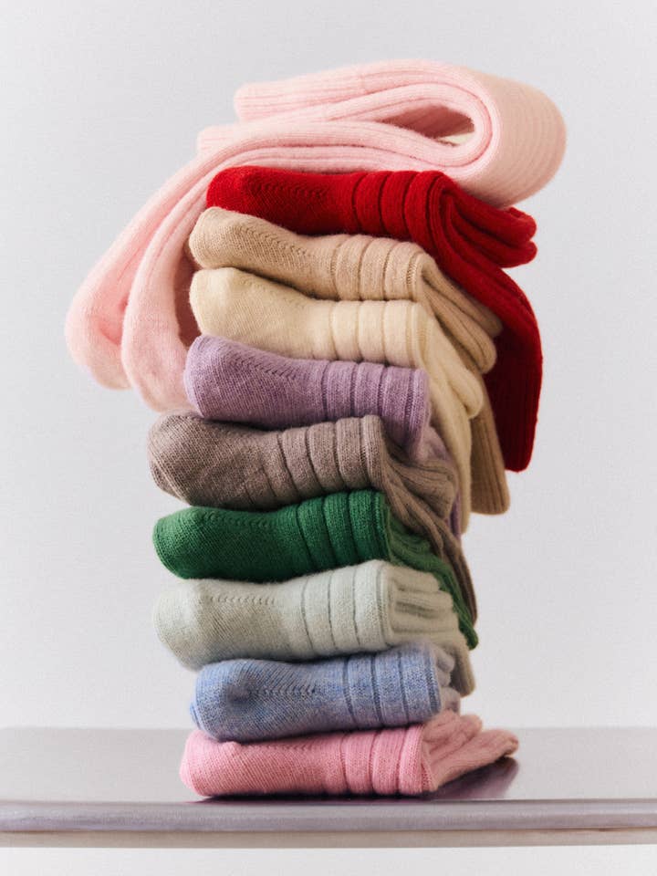 Merino Bed Socks in Winter Mint