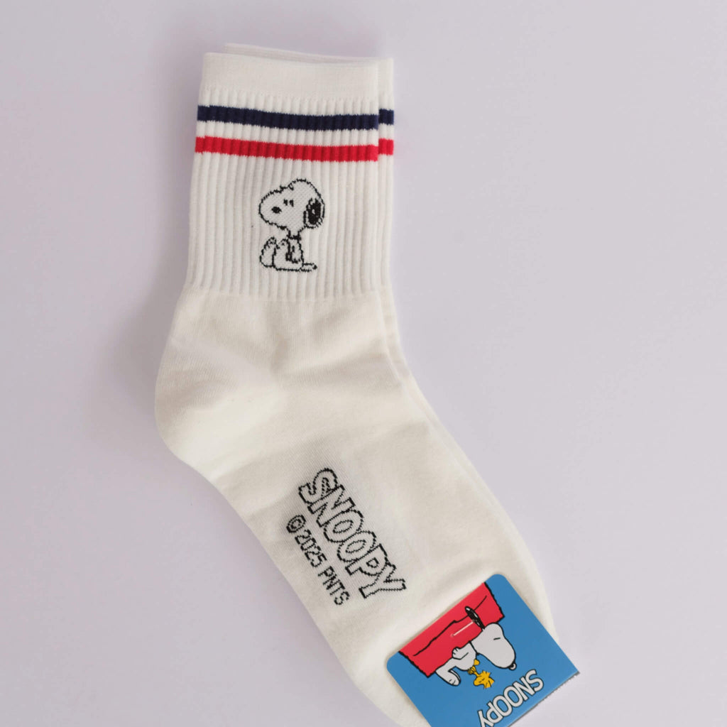 Soft combed cotton blend snoopy socks