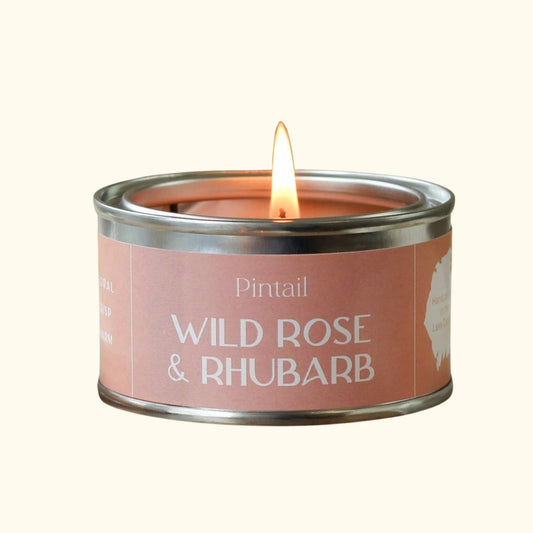 Wild rose and rhubarb scented candle